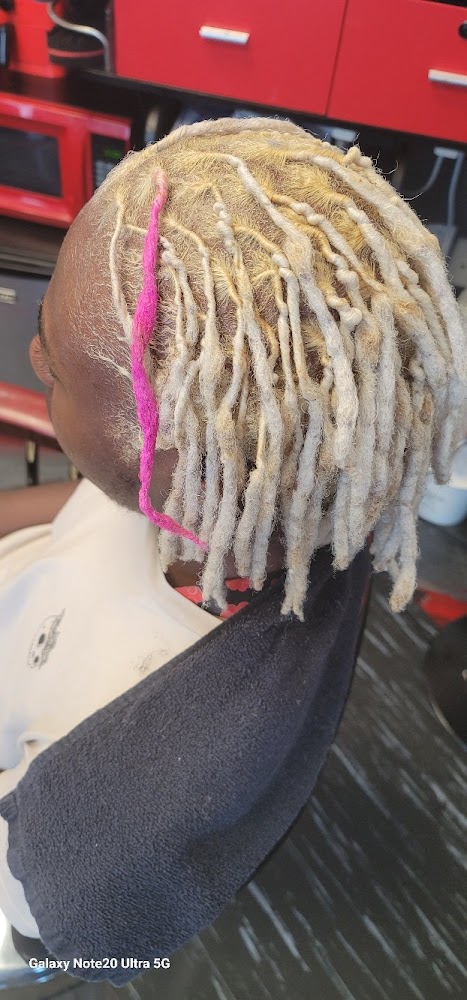 Hair Iz Hair Salon & Barber By Ericka view 4