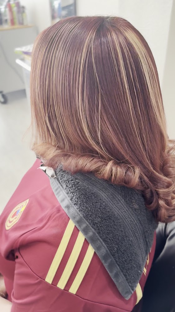Yosis Dominican Hair Salon view 3