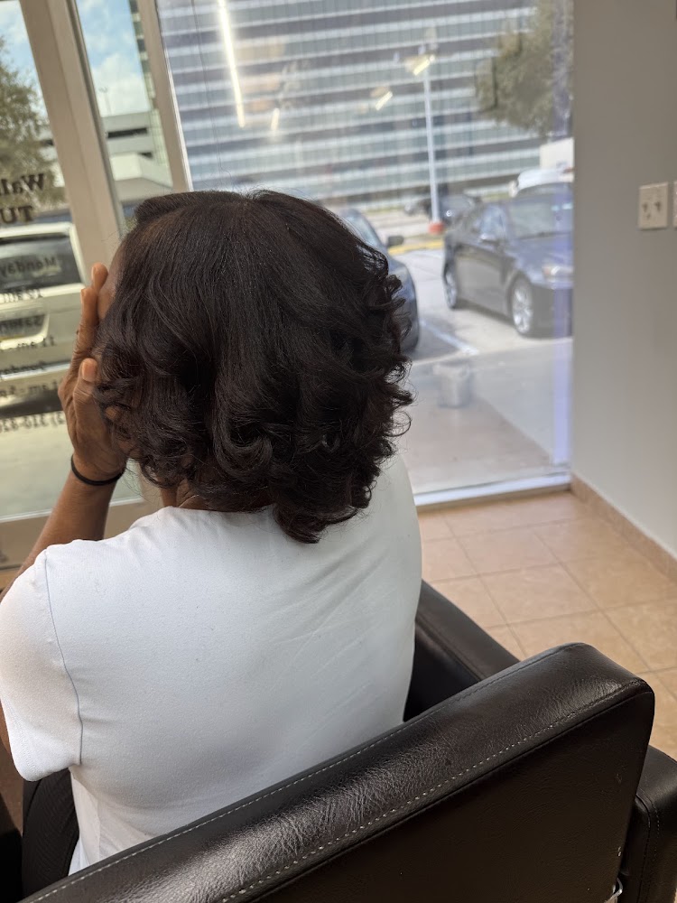 Yosis Dominican Hair Salon view 5