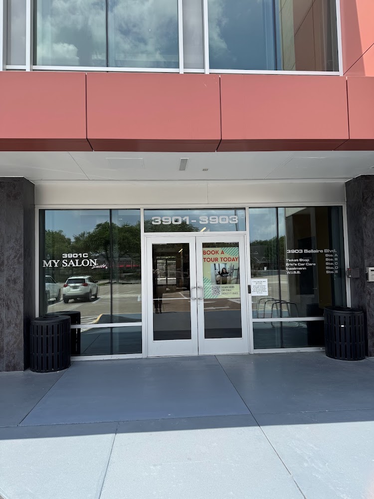 Haute Head Salon HTX primary photo