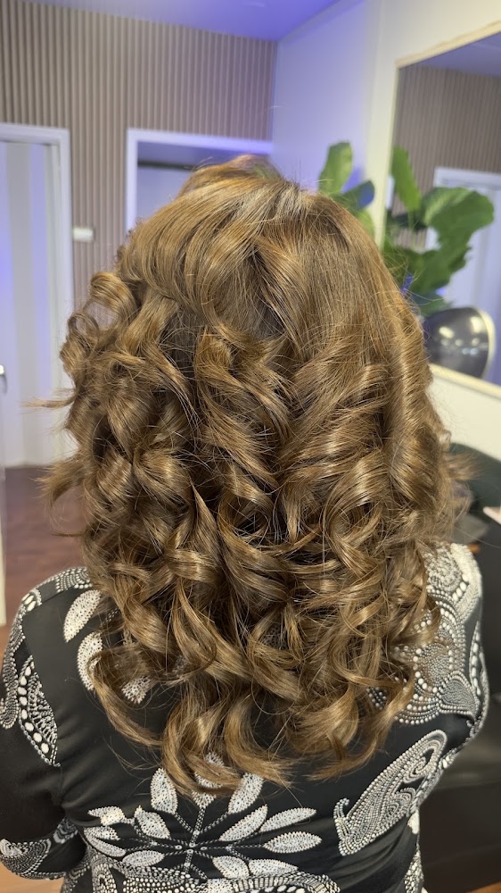 Irma's Cuts view 3
