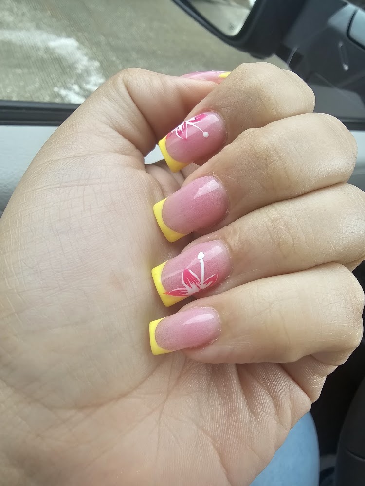 Janeth’s Beauty Nail salon view 2