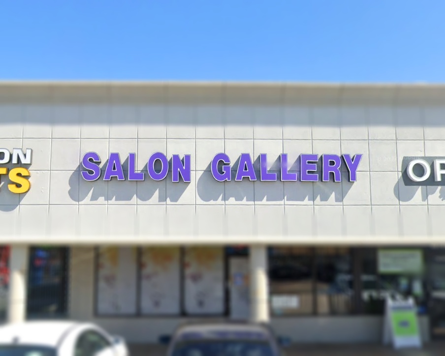 Salon Gallery view 3