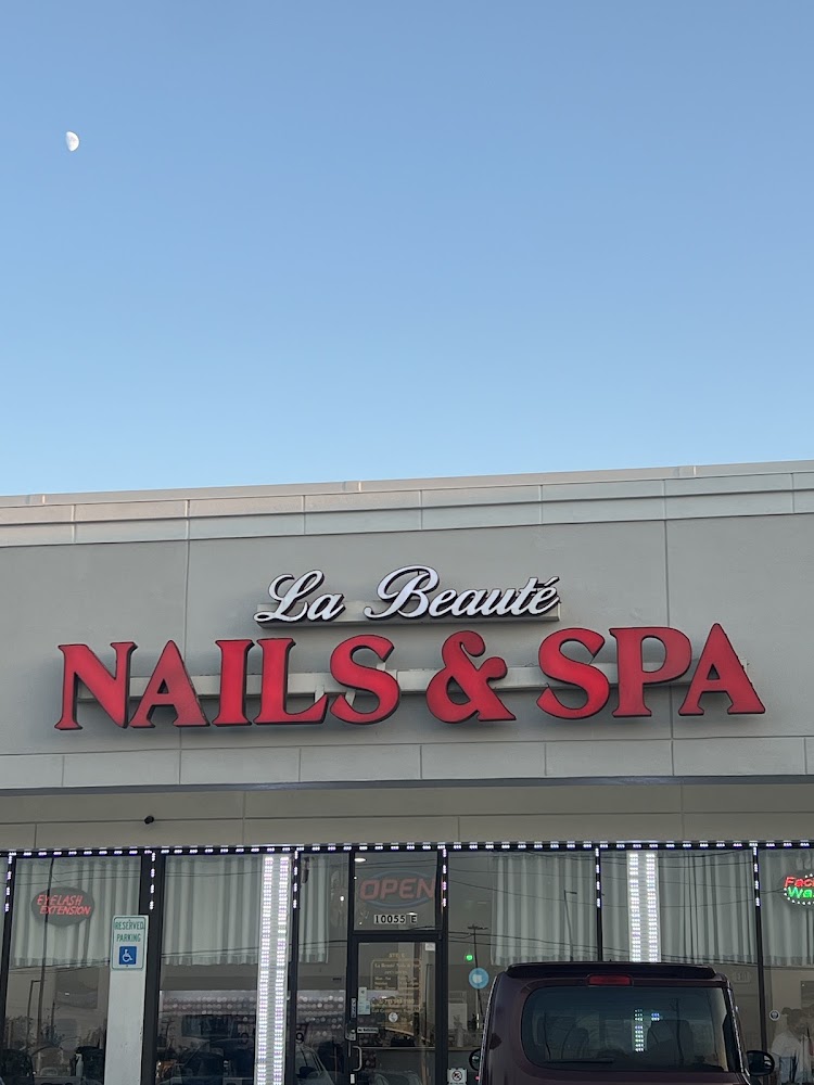 La Beaute Nails & Spa view 5