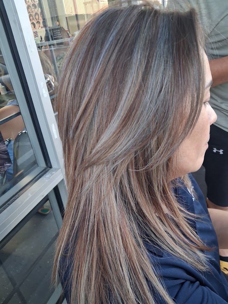 G studio hair & nail salon view 2