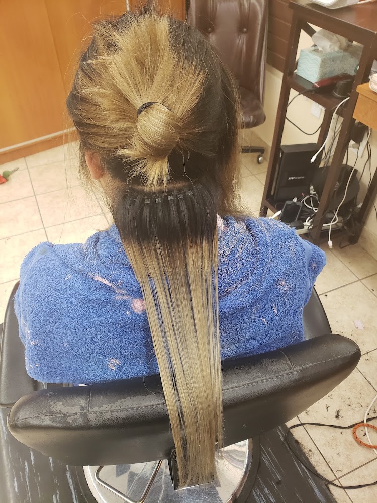 Latinos Hair Salon primary photo