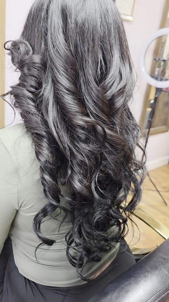 April's Hair Salon view 3