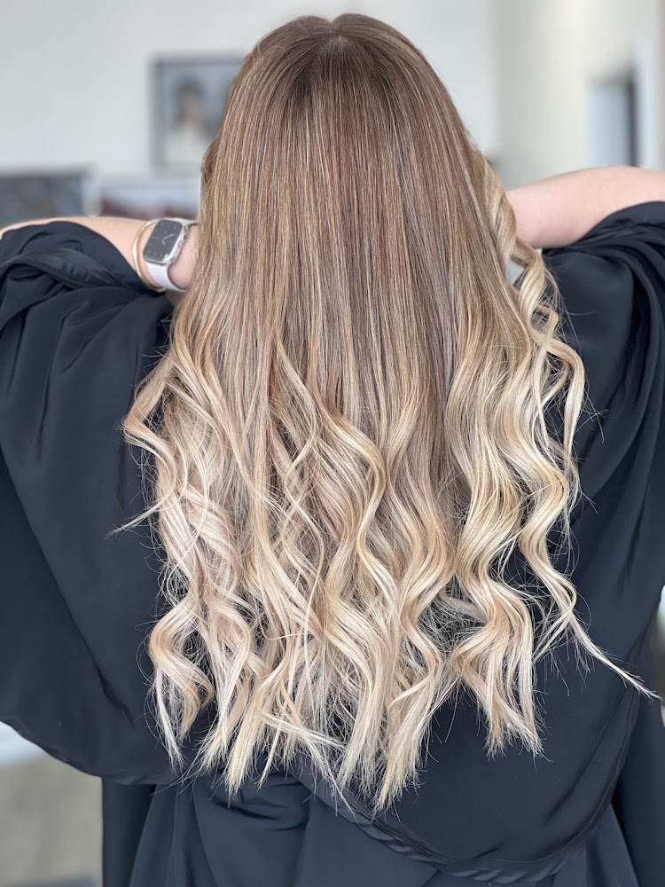 HelenHair view 5