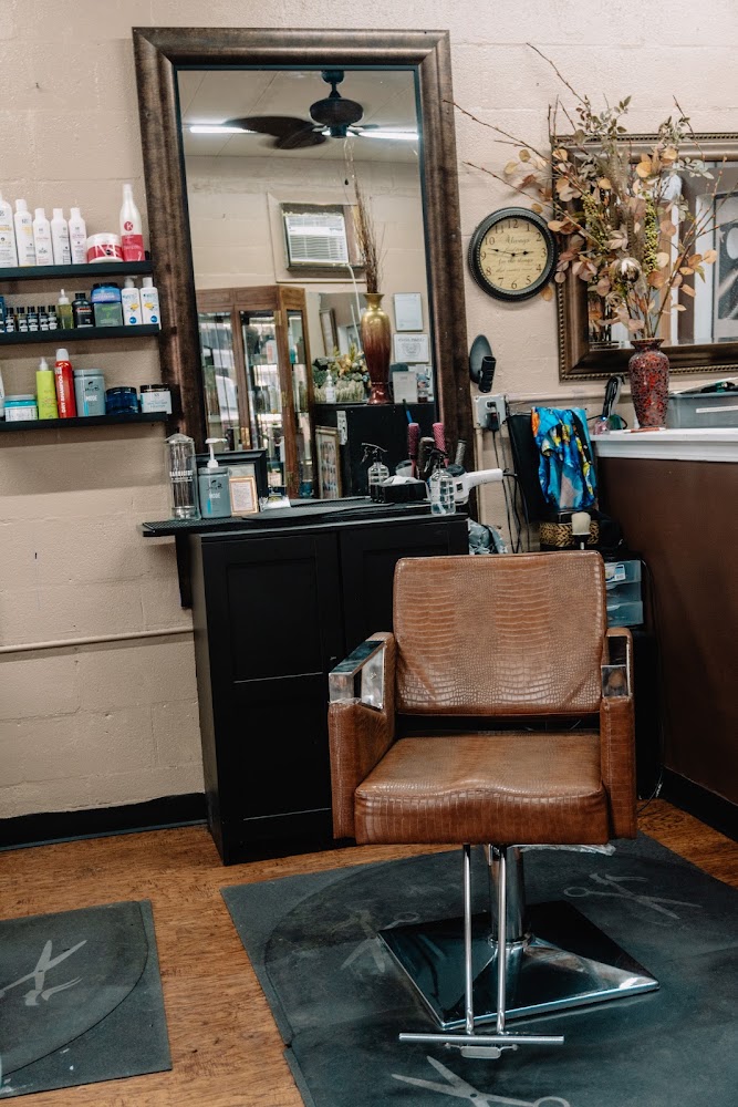 Dulce’s Beauty Salon view 4