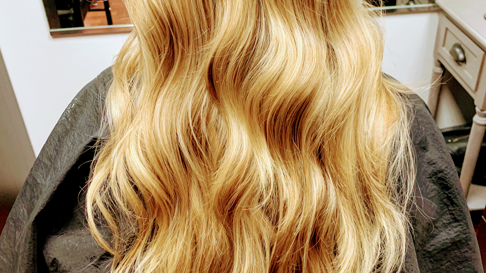 HM Salon view 3
