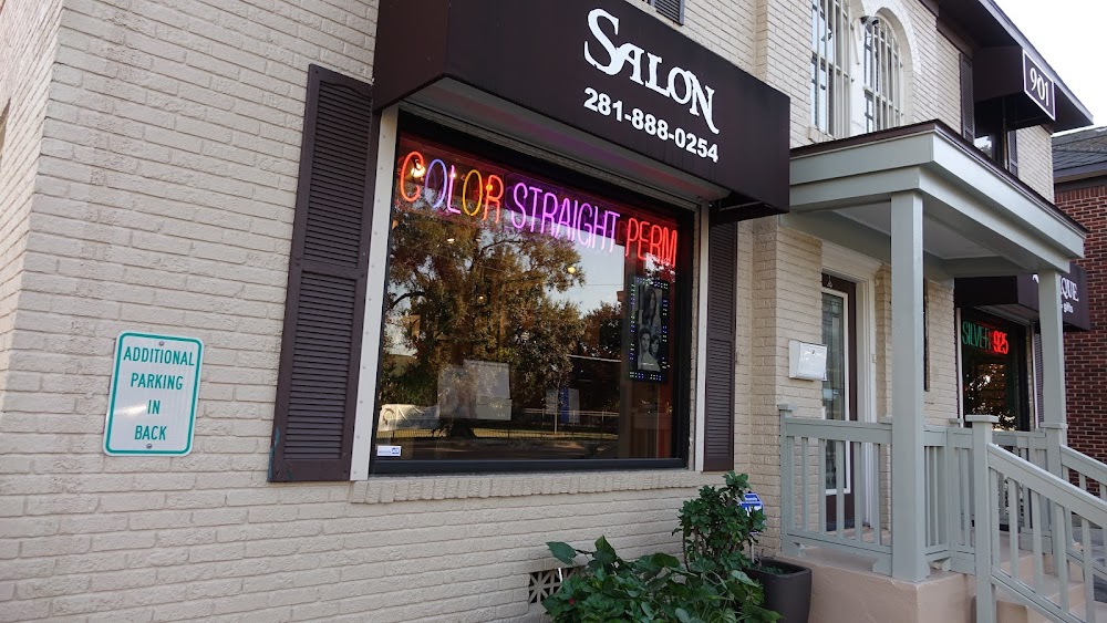 901 Salon & Boutique view 2