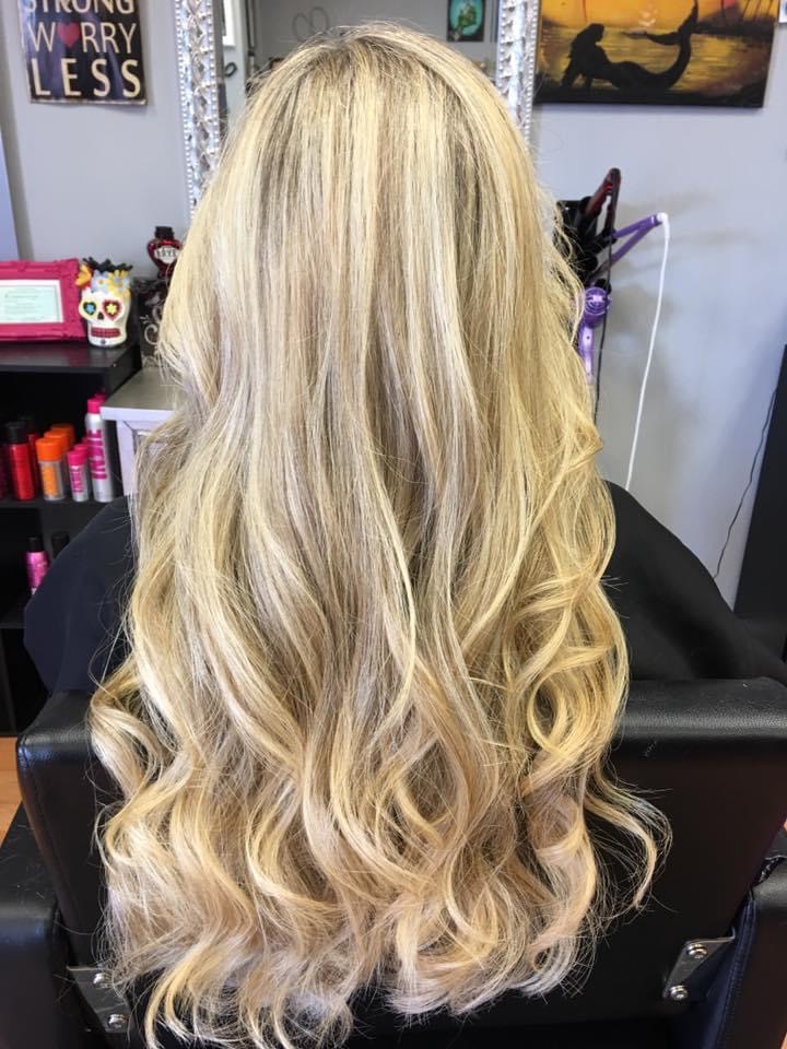 Carlos Rodriguez Hair salon view 3