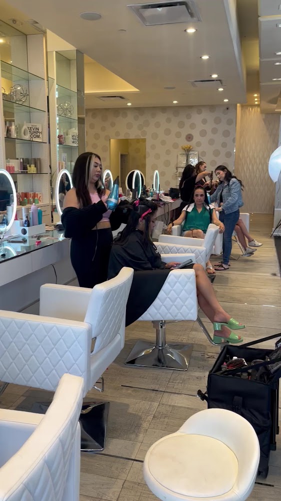 Uptown Hair Salon & Blow Dry Bar Vintage Park view 3