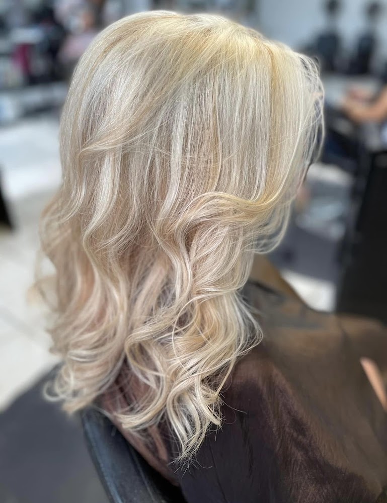 Glamour Beauty Hair & Nails primary photo