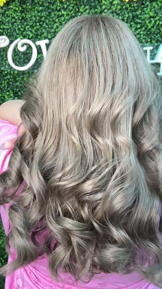 Uptown Shears Hair Salon view 5