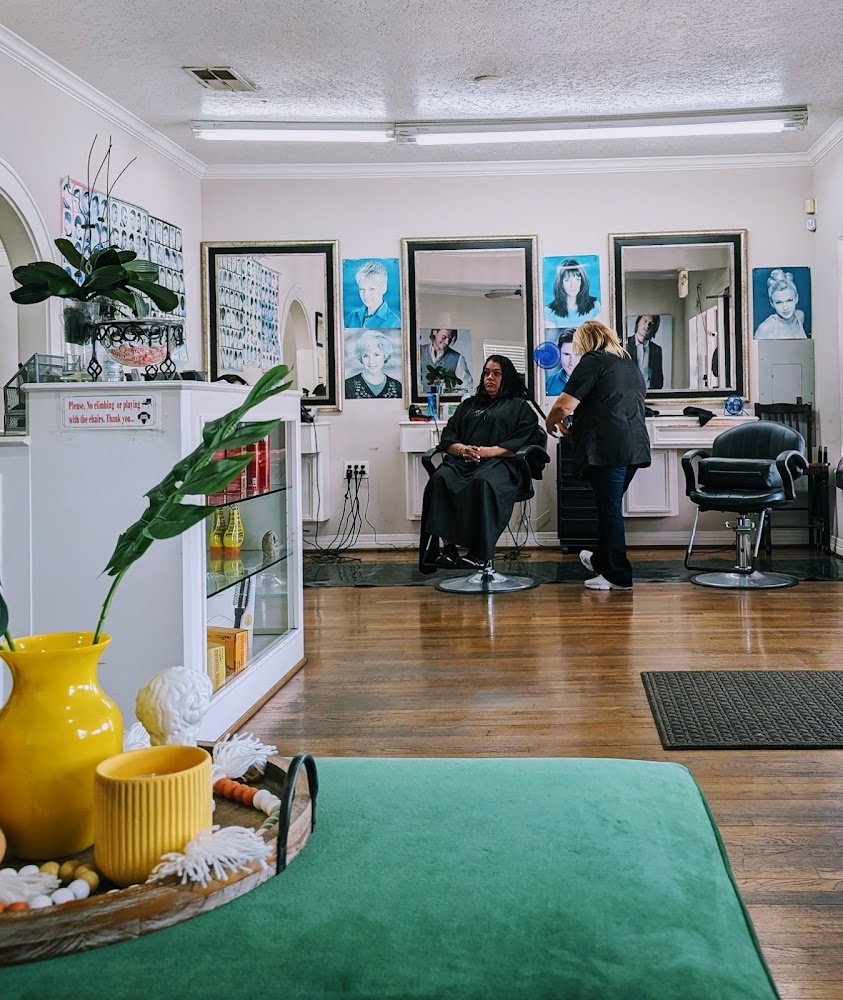 Norba's Hair Salon view 3