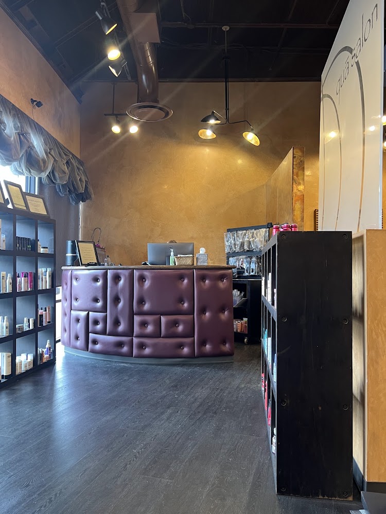 Qua Salon view 2