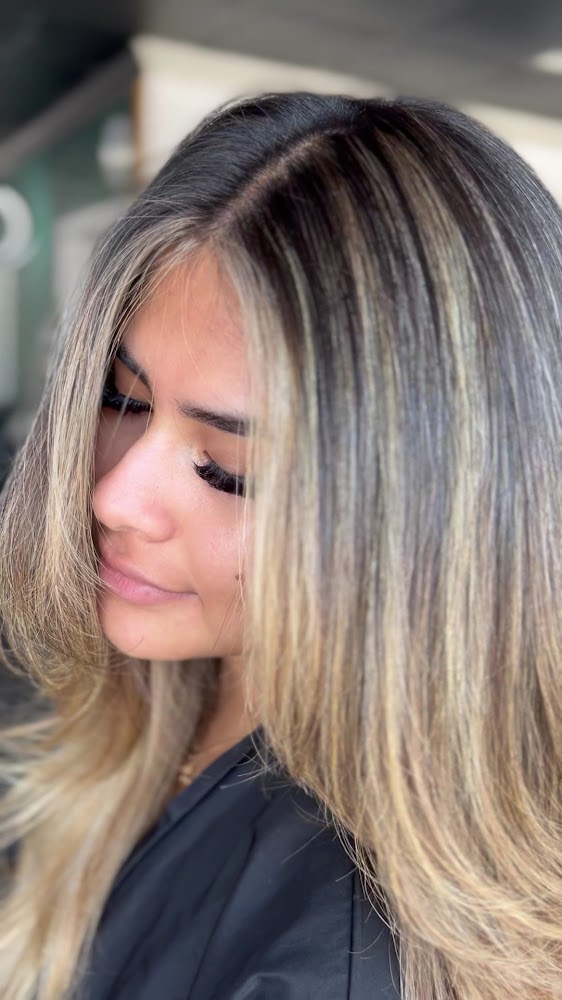 Frequency Salon view 5