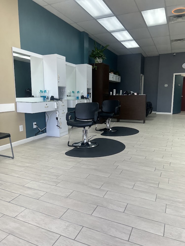 Salon Express I view 4