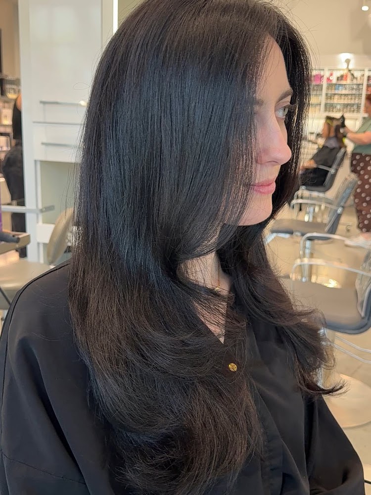 Hue Salon view 2