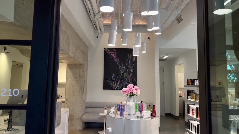 Hue Salon view 3