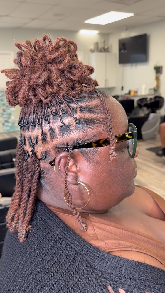 Kelatic Hair Lounge view 3