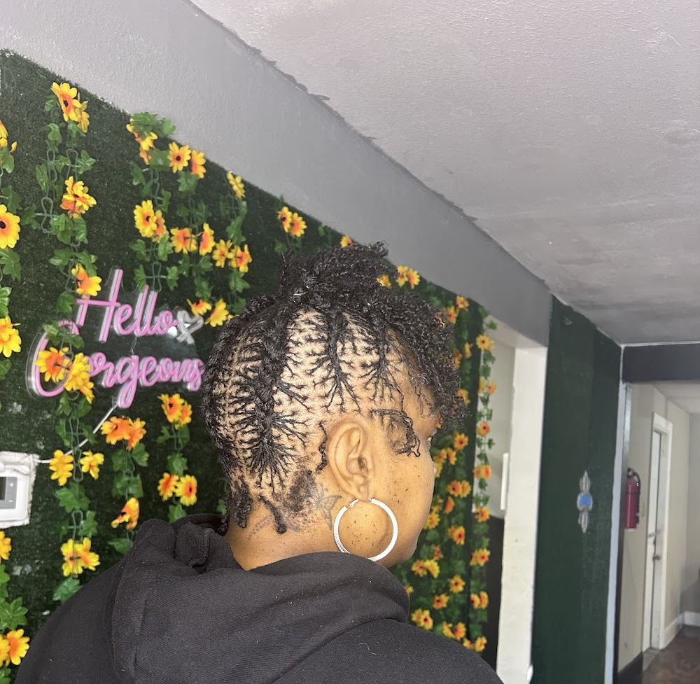 The Trap Style N Grace Braiding, Barber, Locs & More Boutique primary photo