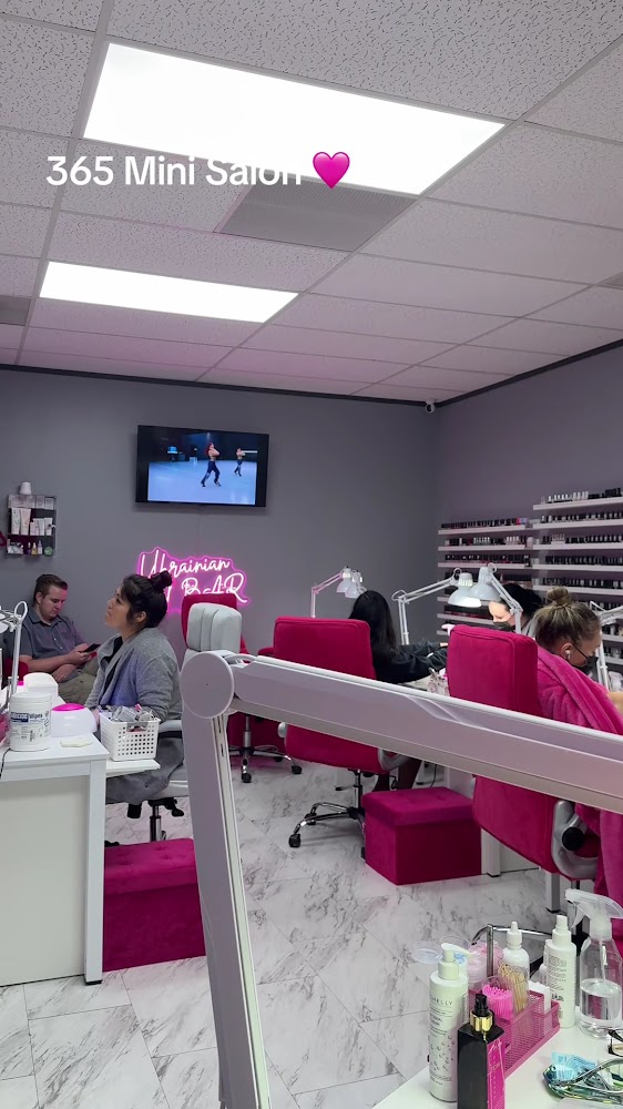365 Mini Salon Russian manicure, Nail studio, Nail Salons Near me, Houston Tx view 5