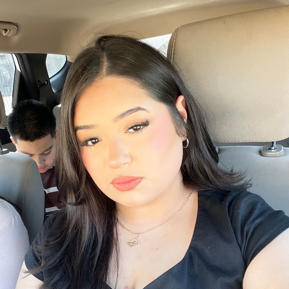 Aracely’s salon view 3