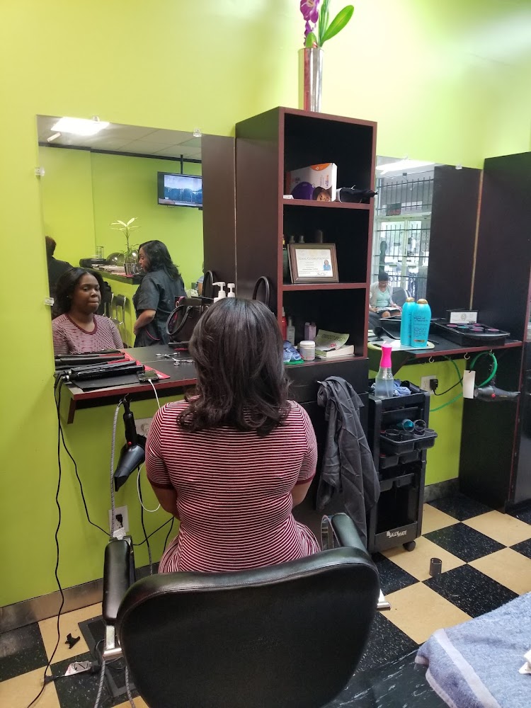 M Dominican Beauty Salon primary photo