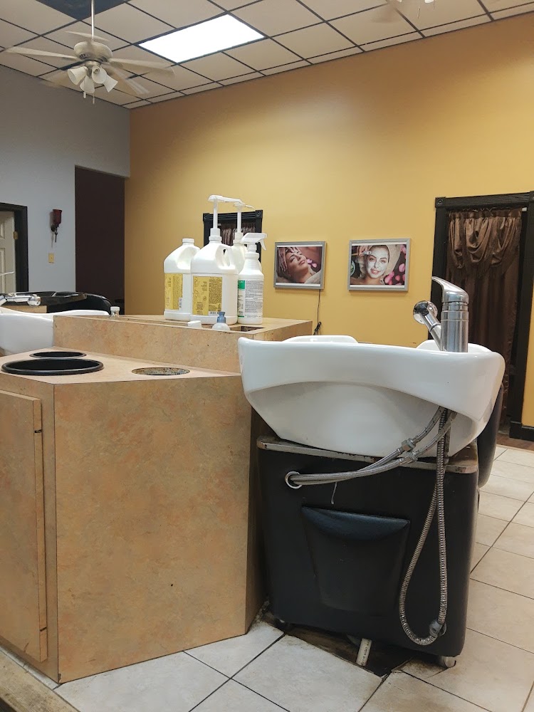 144 Salon view 3