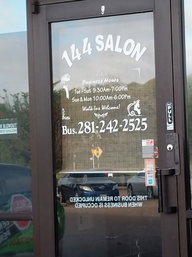 144 Salon view 4