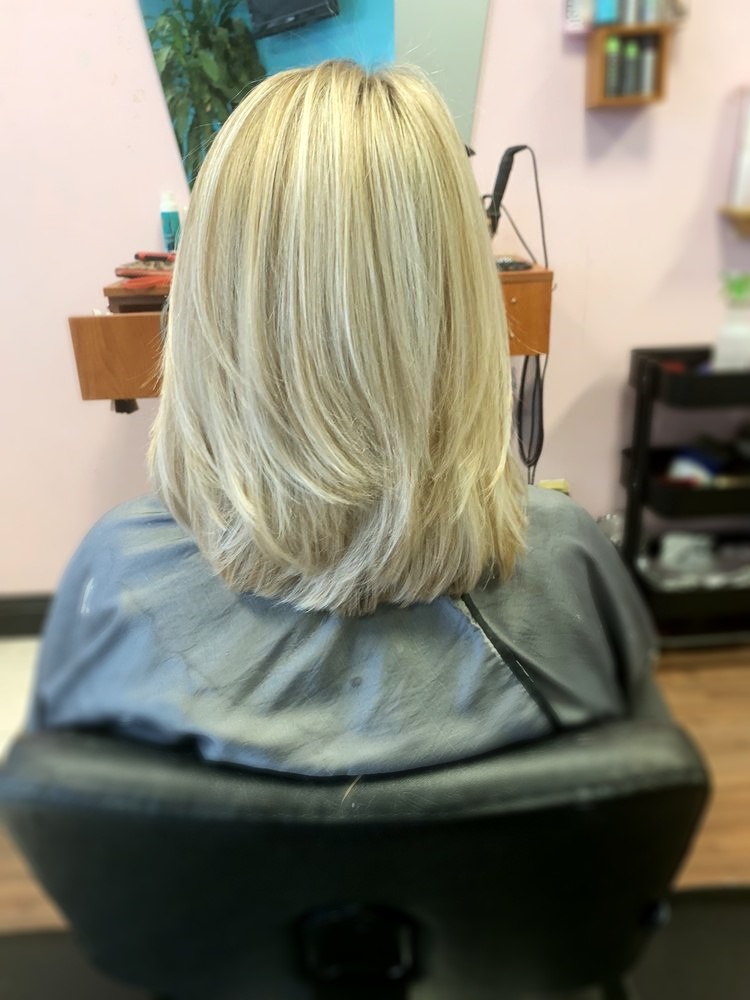 144 Salon view 5