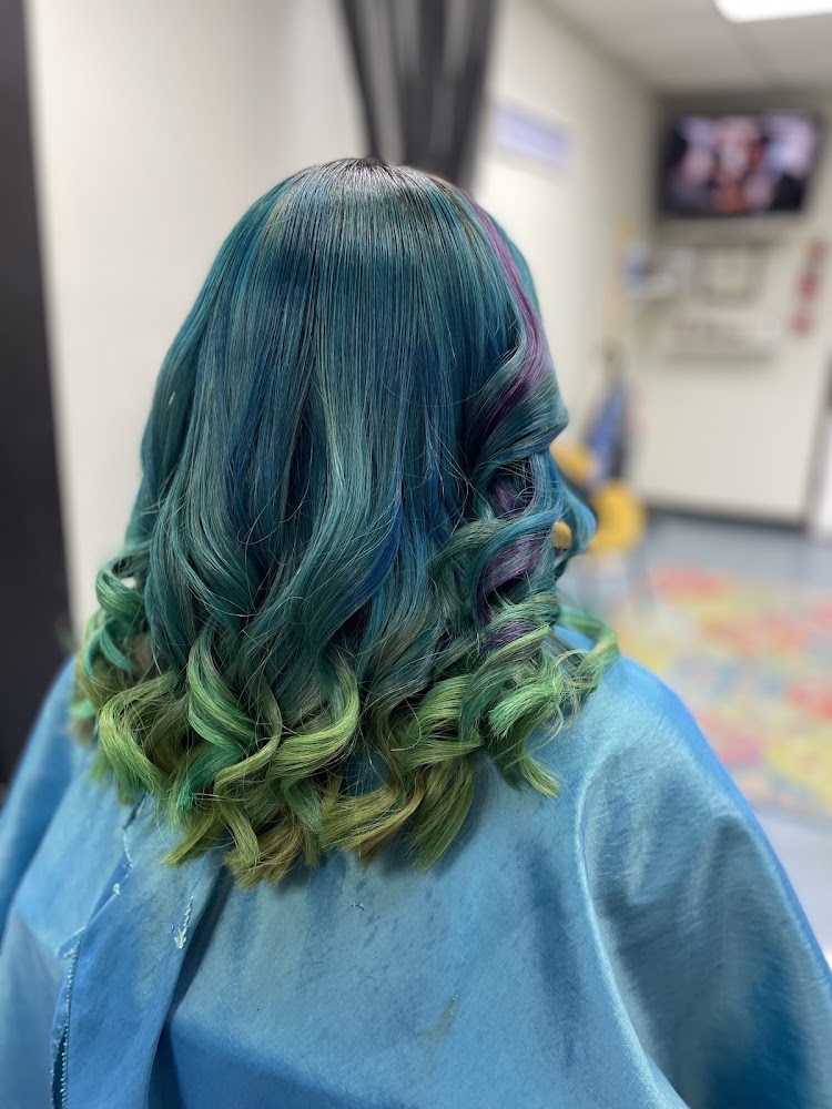 CloZure Hair Studio view 4