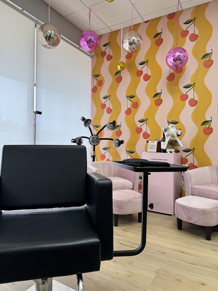 Electric Avenue Salon primary photo
