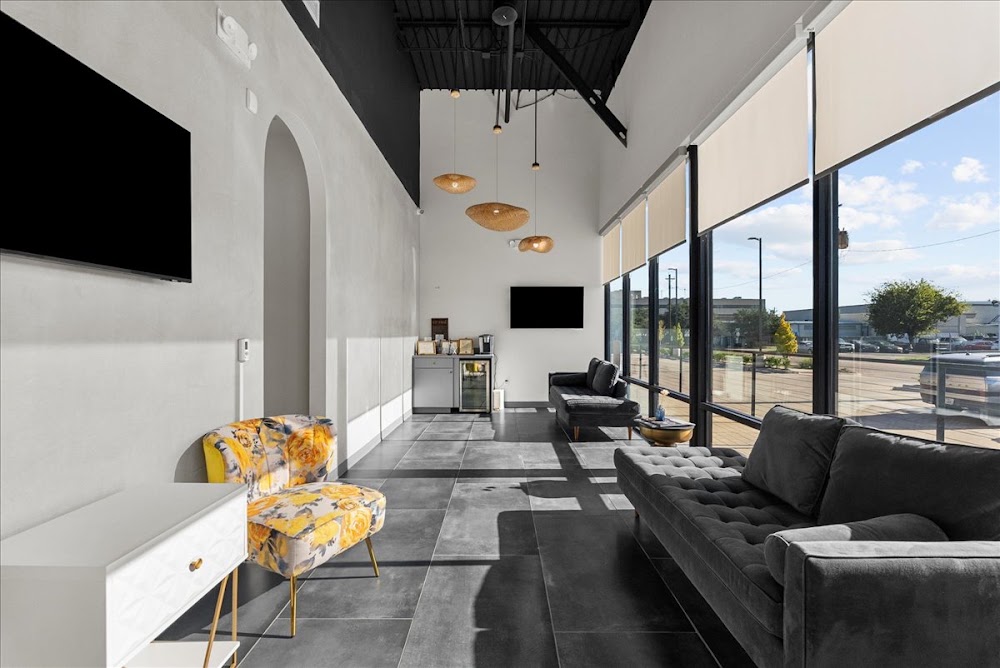 Eternal Salon Suites view 5
