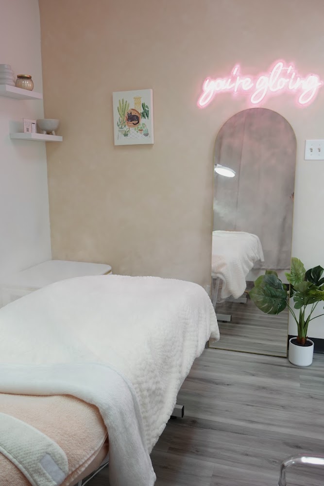 Glo Beauty Lab view 2