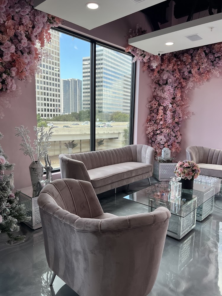 Glo Beauty Lab view 4