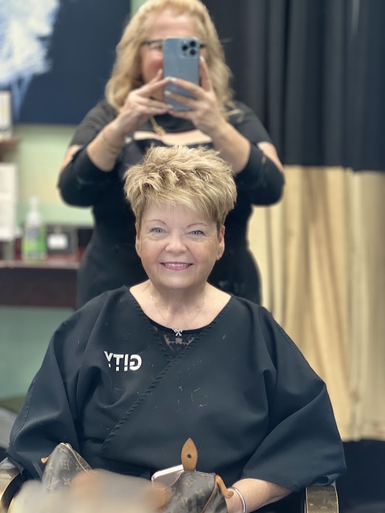 Jay's Hair Studio view 4