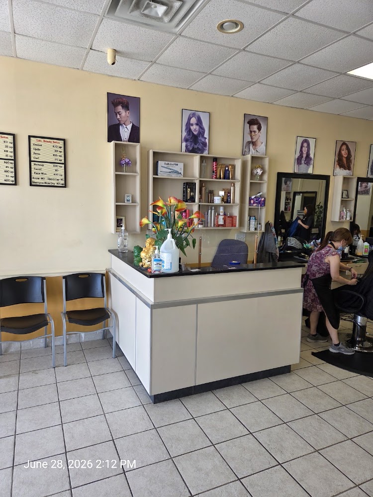 L & L Beauty Salon view 5