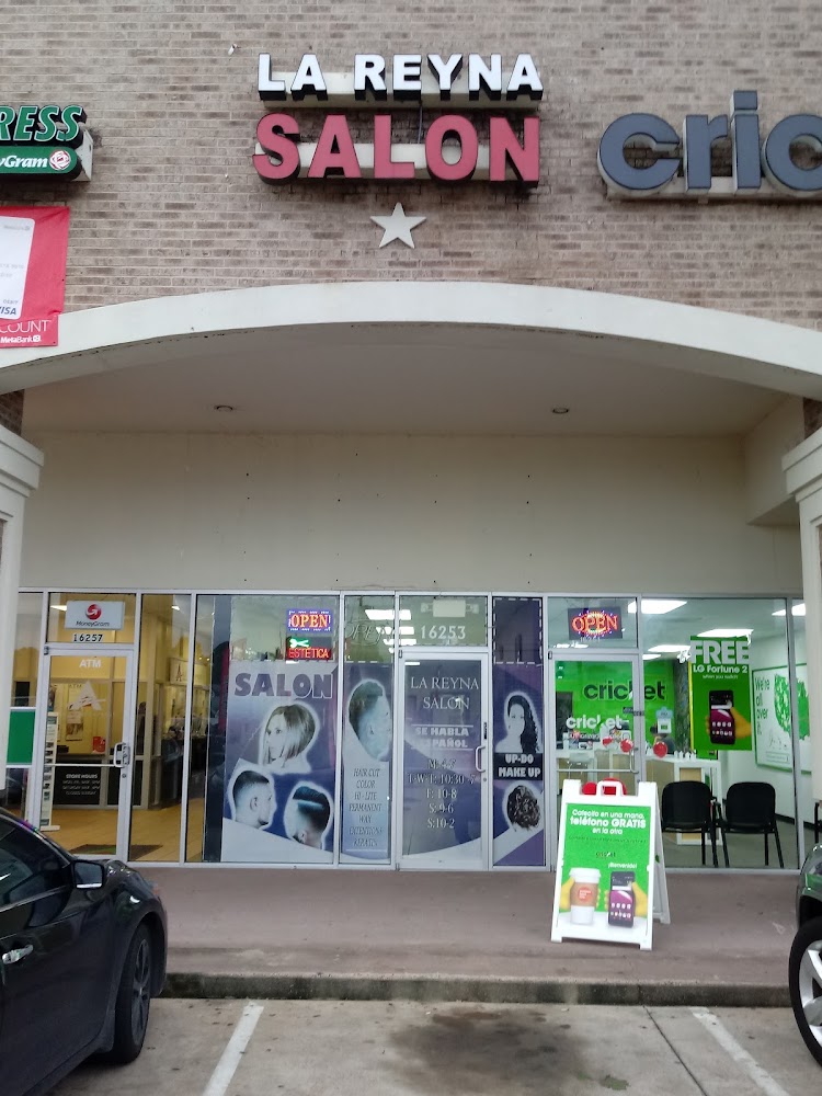 La Reyna Salon view 2