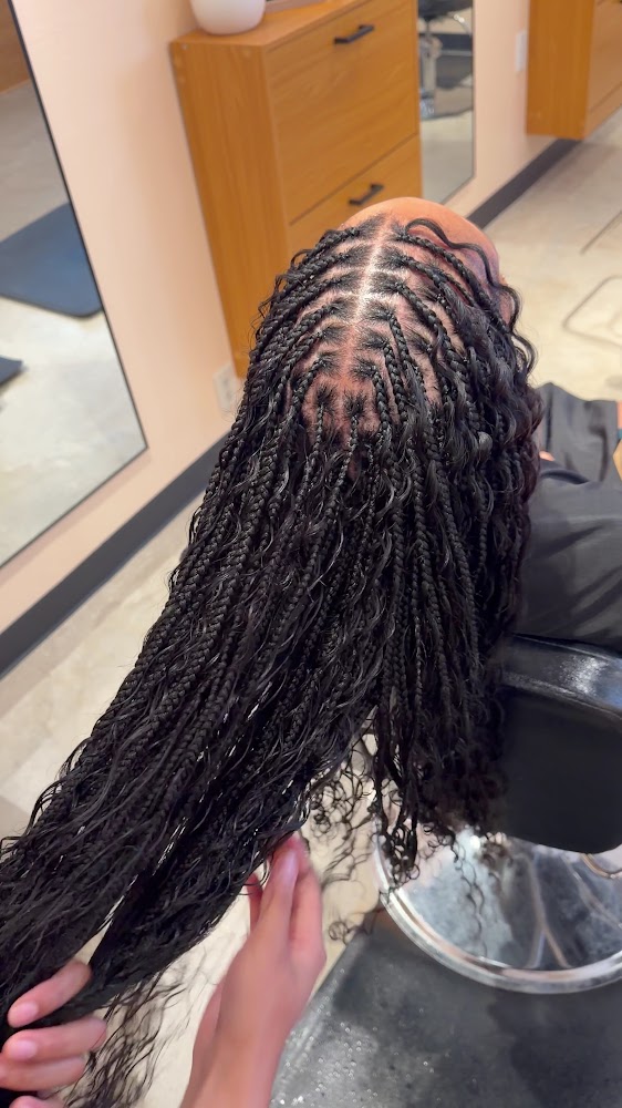 Natural Look Braiding view 5