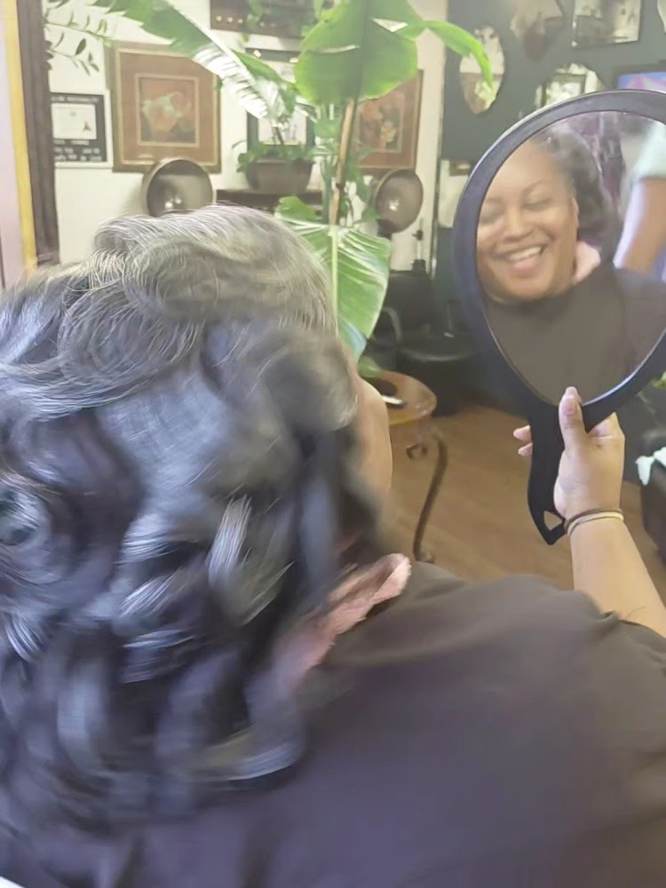 Salon Personality Hair Studio view 2