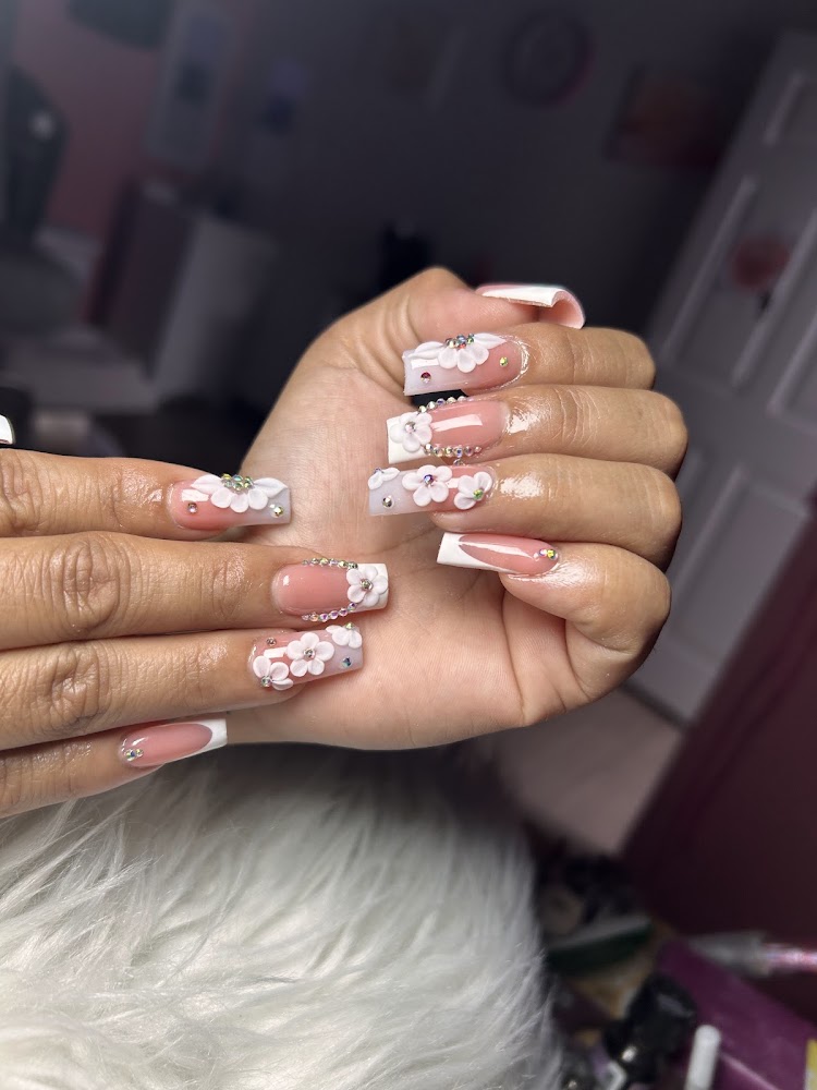 Hair and nails by Keyla view 2