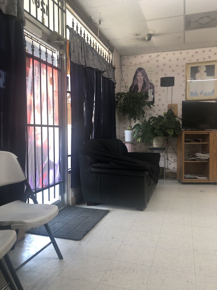 Karla's Beauty Salon primary photo