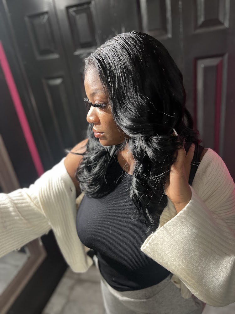 Houston's Finest Weave & Natural Hair Salon primary photo