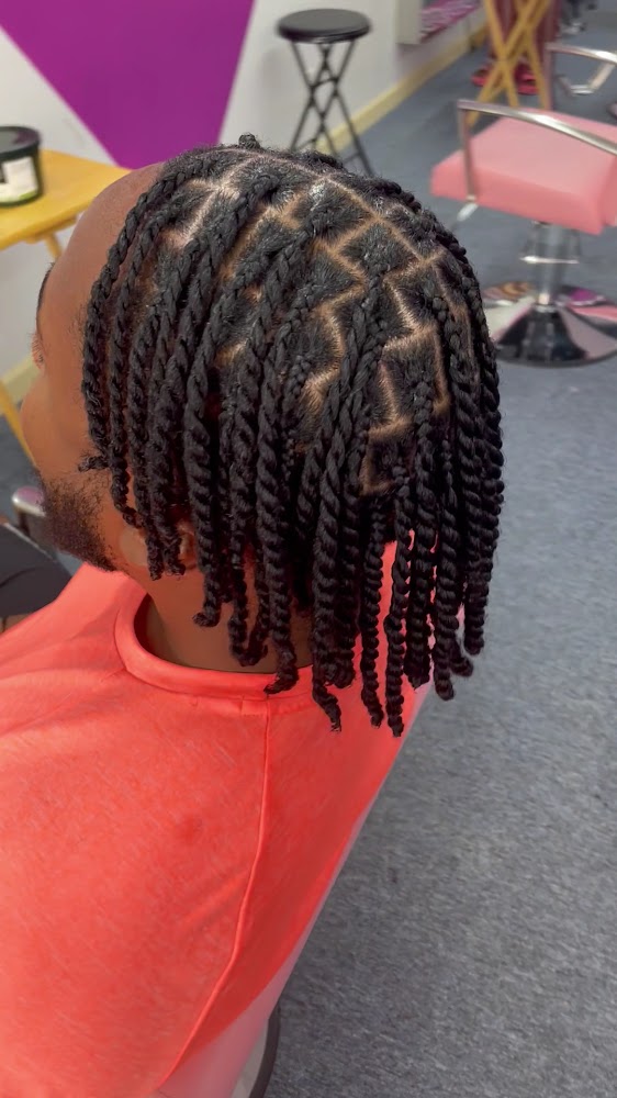 Reyna's Braiding view 3