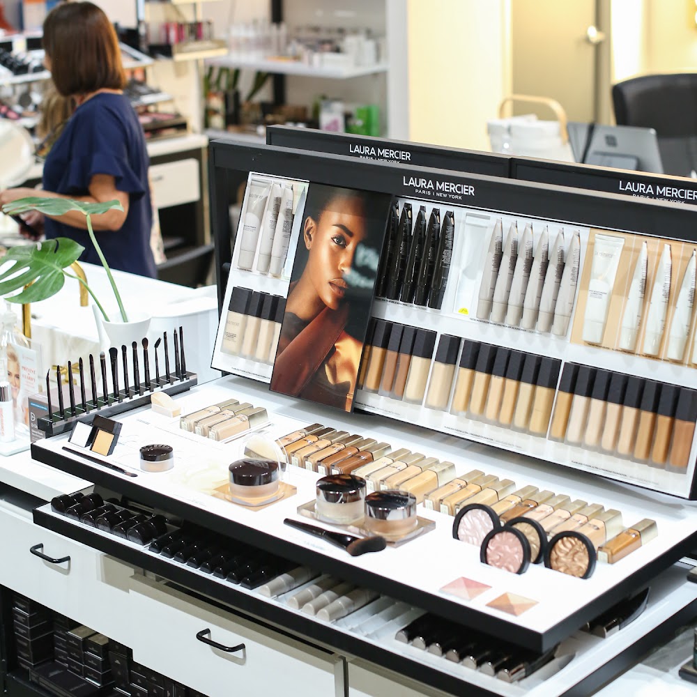 Beauty Statement view 4