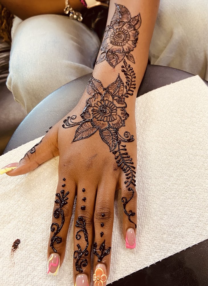 Aarti Beauty Salon primary photo