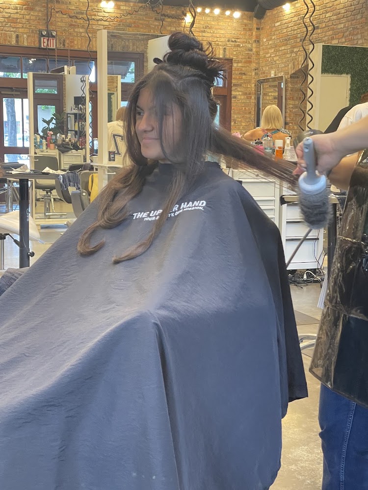 The Upper Hand Salon: River Oaks view 3